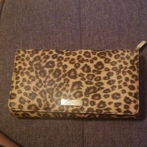 Nine west wallet
